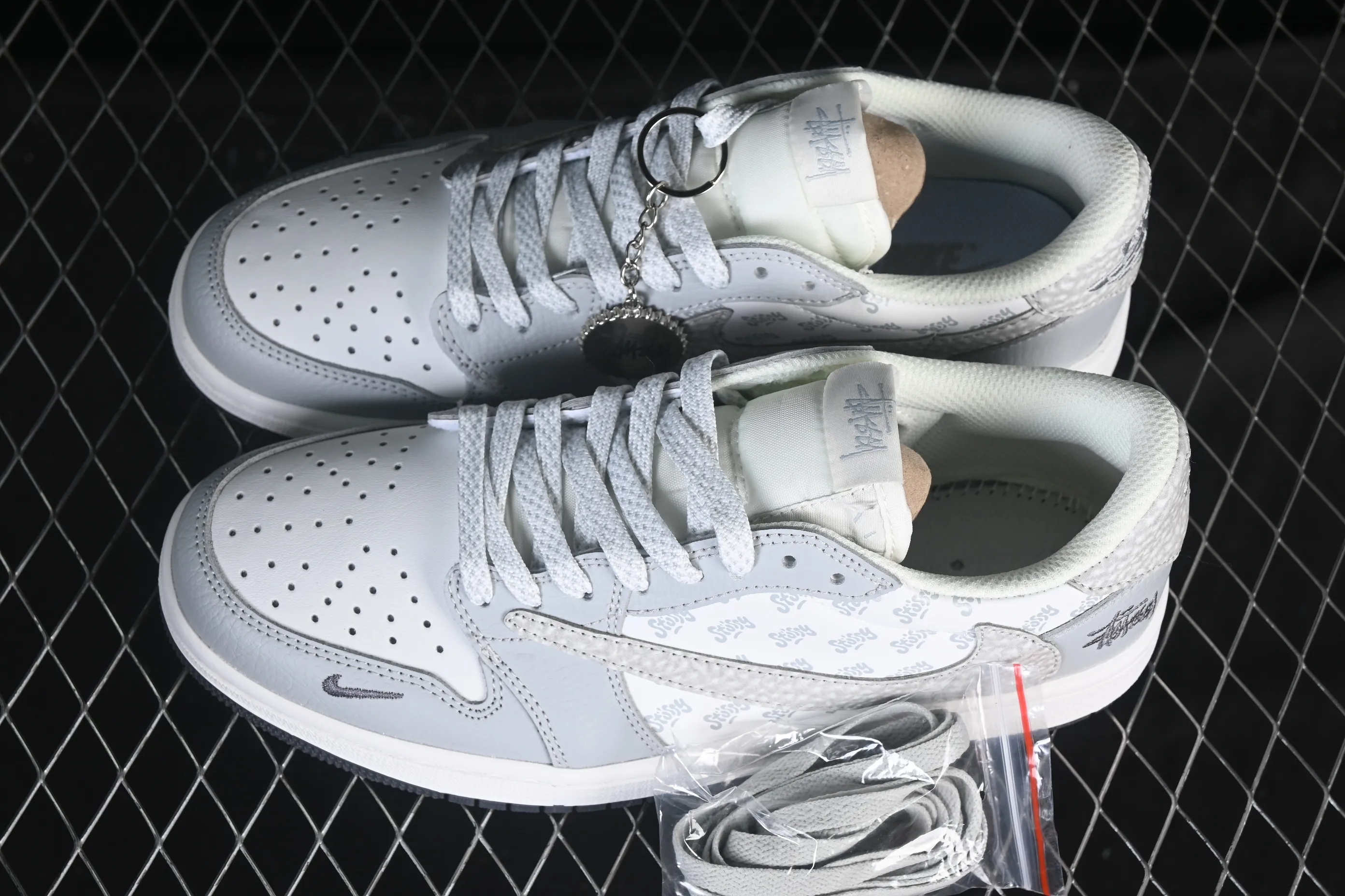 All categories Air Jordan Jordan series basketball shoes Air Jordan 1 Low High-end customized low-top sneakers Travis Scott x Fragment Design x Air Jordan 1 Low OG SP AJ1 Joe 1 Stucci co-branded light gray print low-top cultural casual sneakers DZ5899-026